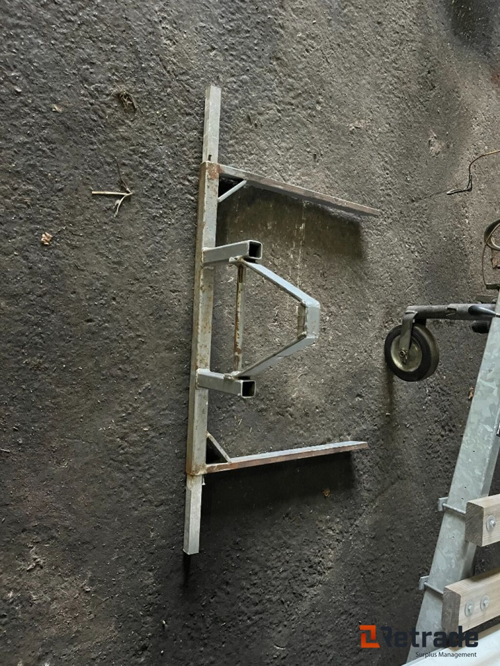 Forskelligt udstyr EGHOLM Pallegafler - Vilice: slika Forskelligt udstyr EGHOLM Pallegafler - Vilice Forskelligt udstyr EGHOLM Pallegafler - Vilice: slika Forskelligt udstyr EGHOLM Pallegafler - Vilice