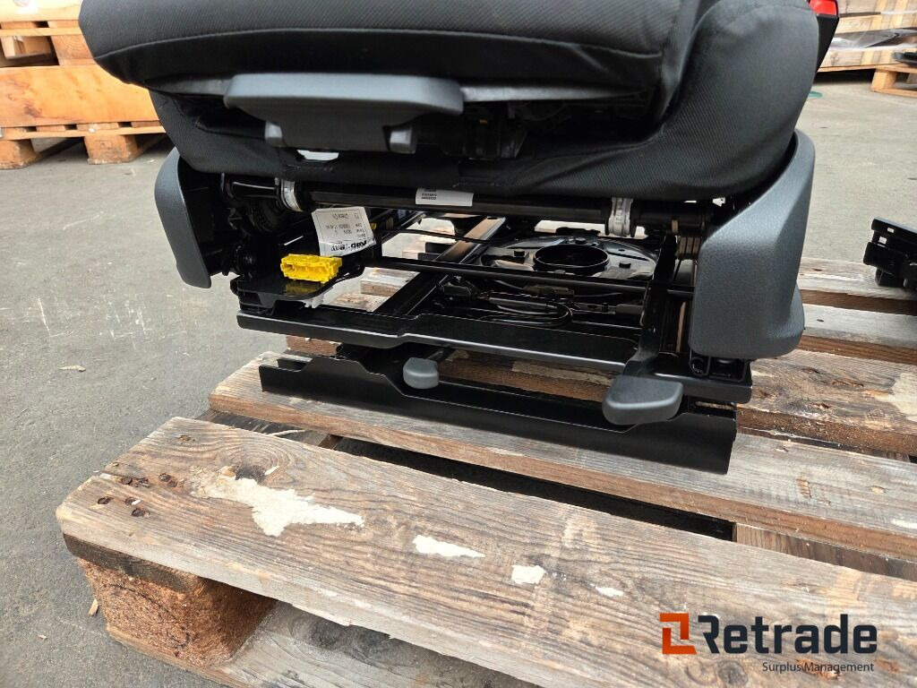 Framstolar Nya Mercedes Benz Sprinter - Automobil: slika Framstolar Nya Mercedes Benz Sprinter - Automobil Framstolar Nya Mercedes Benz Sprinter - Automobil: slika Framstolar Nya Mercedes Benz Sprinter - Automobil