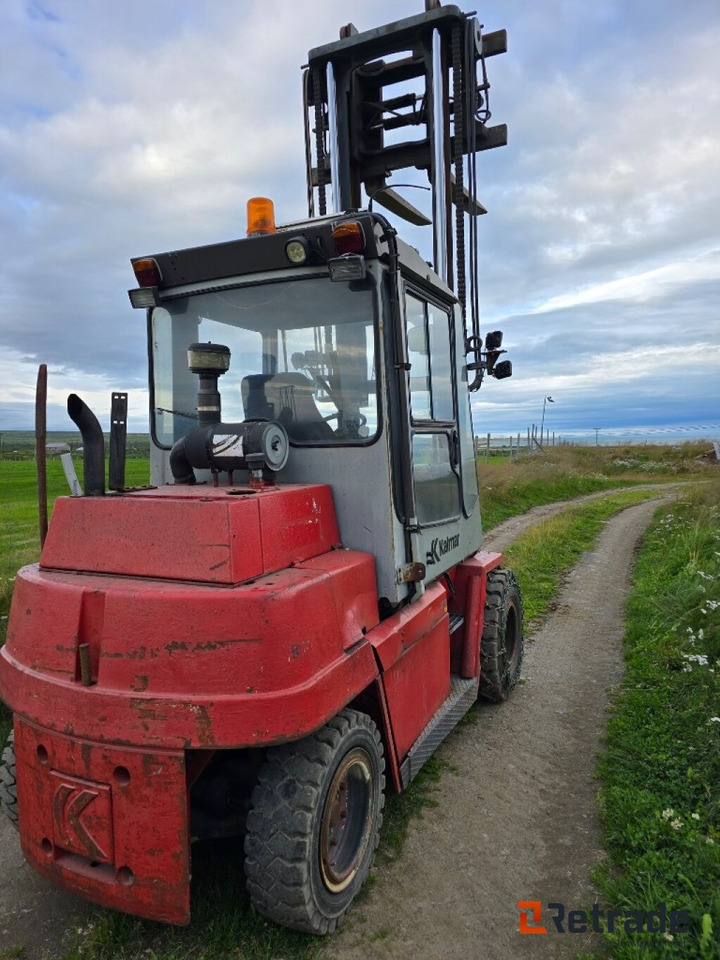 Gaffeltruck Kalmar DCD 55-6 - Diesel viličar: slika Gaffeltruck Kalmar DCD 55-6 - Diesel viličar Gaffeltruck Kalmar DCD 55-6 - Diesel viličar: slika Gaffeltruck Kalmar DCD 55-6 - Diesel viličar