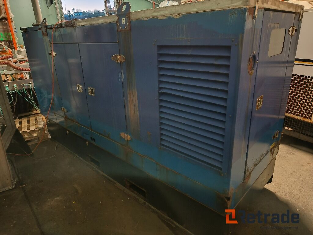 400V Generator Iveco 200kVa, kun 2400timer - Građevinski strojevi: slika 400V Generator Iveco 200kVa, kun 2400timer - Građevinski strojevi 400V Generator Iveco 200kVa, kun 2400timer - Građevinski strojevi: slika 400V Generator Iveco 200kVa, kun 2400timer - Građevinski strojevi