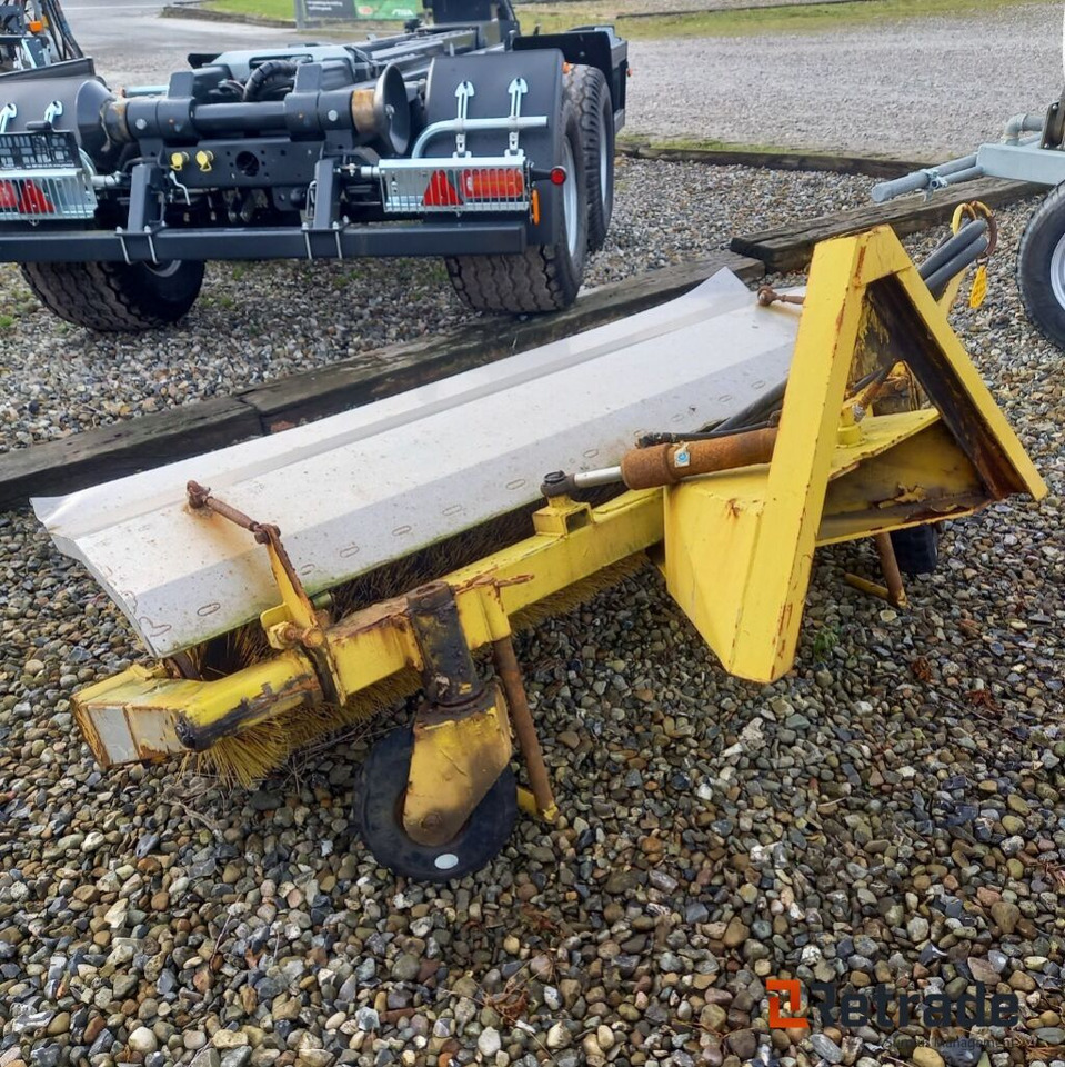 Hydraulisk Fejekost m. A ramme - Građevinski strojevi: slika Hydraulisk Fejekost m. A ramme - Građevinski strojevi Hydraulisk Fejekost m. A ramme - Građevinski strojevi: slika Hydraulisk Fejekost m. A ramme - Građevinski strojevi