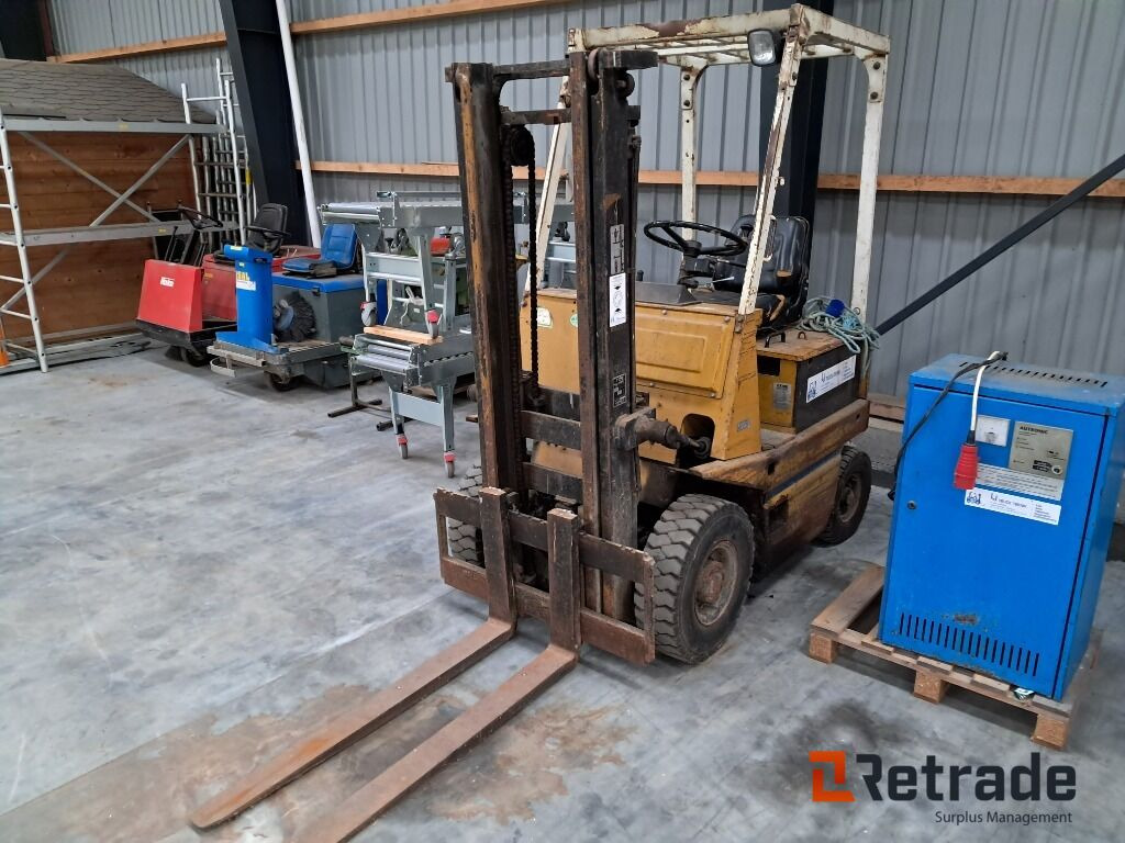 Gaffeltruck TCM FB 15 H4 - Industrijska oprema: slika Gaffeltruck TCM FB 15 H4 - Industrijska oprema Gaffeltruck TCM FB 15 H4 - Industrijska oprema: slika Gaffeltruck TCM FB 15 H4 - Industrijska oprema