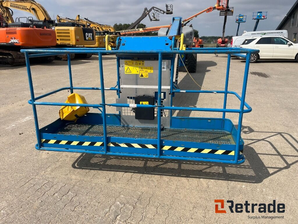 Lift Genie S-125 40 m bomlift - Teleskopski krak: slika Lift Genie S-125 40 m bomlift - Teleskopski krak Lift Genie S-125 40 m bomlift - Teleskopski krak: slika Lift Genie S-125 40 m bomlift - Teleskopski krak
