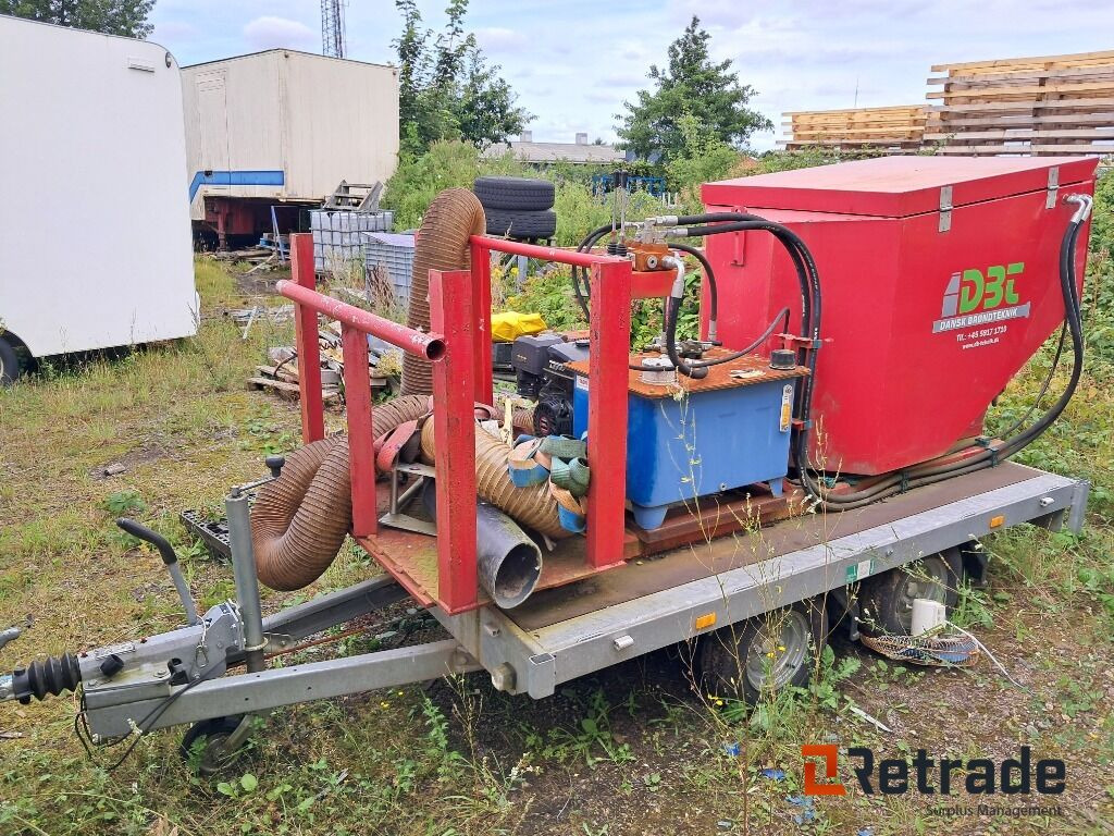 Løvsuger på trailer - Oprema za vrt: slika Løvsuger på trailer - Oprema za vrt Løvsuger på trailer - Oprema za vrt: slika Løvsuger på trailer - Oprema za vrt