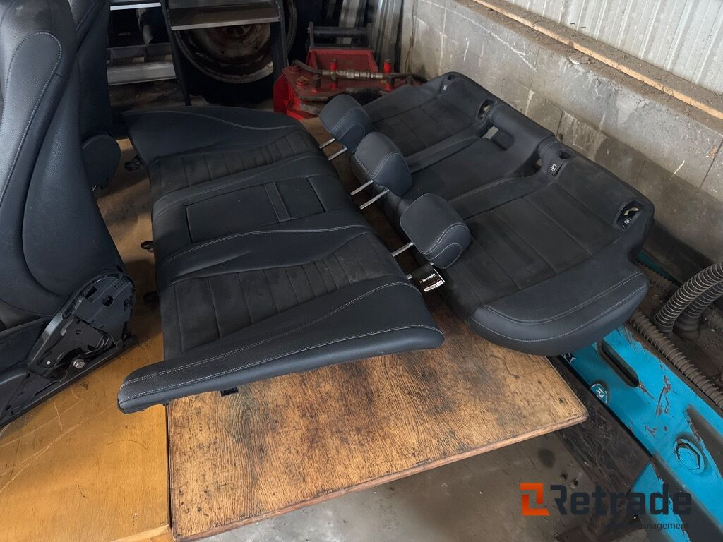 Mercedes Benz Dellæder - Automobil: slika Mercedes Benz Dellæder - Automobil Mercedes Benz Dellæder - Automobil: slika Mercedes Benz Dellæder - Automobil