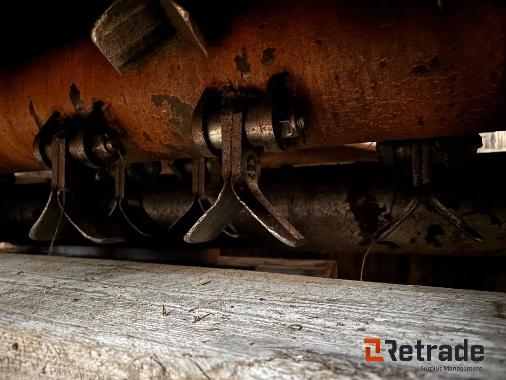 Betesputs Agrimaster KL 190SW S - Poljoprivredni strojevi: slika Betesputs Agrimaster KL 190SW S - Poljoprivredni strojevi Betesputs Agrimaster KL 190SW S - Poljoprivredni strojevi: slika Betesputs Agrimaster KL 190SW S - Poljoprivredni strojevi