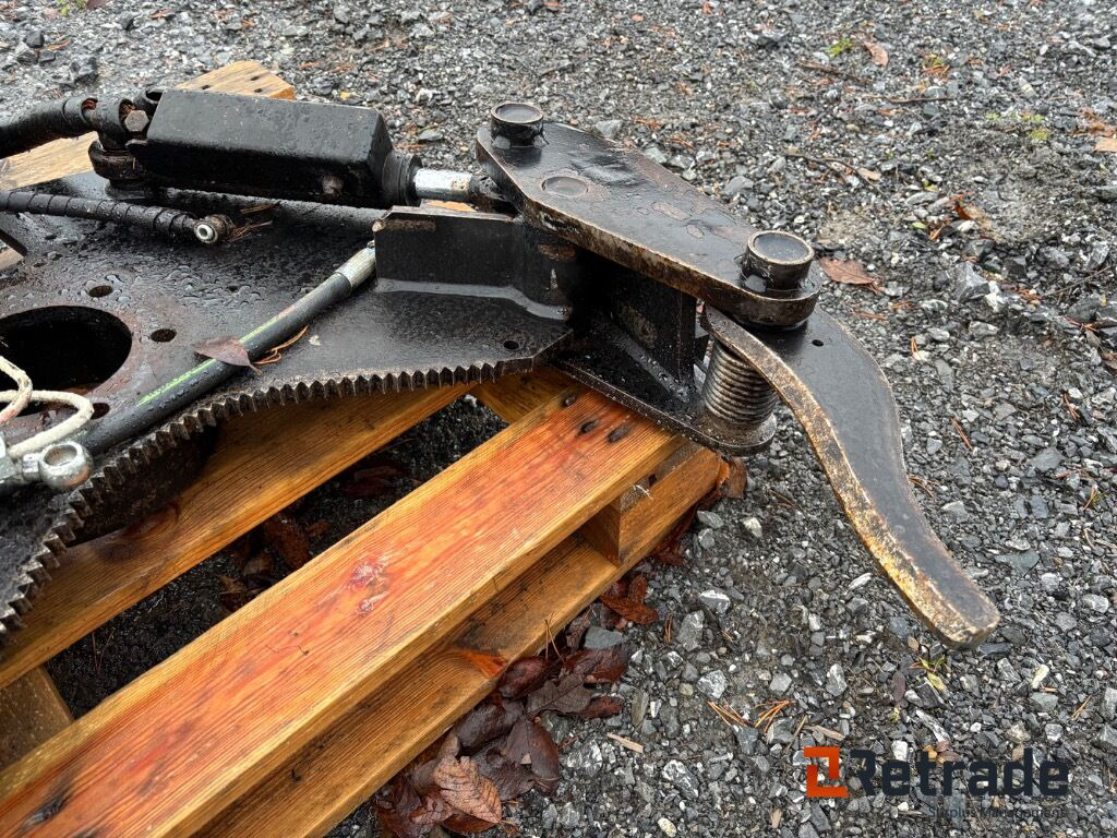 Flerträdshantering Komatsu S92 - Poljoprivredni strojevi: slika Flerträdshantering Komatsu S92 - Poljoprivredni strojevi Flerträdshantering Komatsu S92 - Poljoprivredni strojevi: slika Flerträdshantering Komatsu S92 - Poljoprivredni strojevi