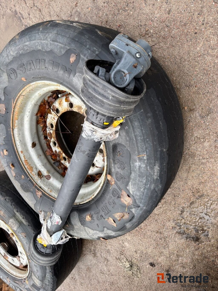 Kraftöverföringsaxel Benzi V07 H10 + 873 MM 1275 - Poljoprivredni strojevi: slika Kraftöverföringsaxel Benzi V07 H10 + 873 MM 1275 - Poljoprivredni strojevi Kraftöverföringsaxel Benzi V07 H10 + 873 MM 1275 - Poljoprivredni strojevi: slika Kraftöverföringsaxel Benzi V07 H10 + 873 MM 1275 - Poljoprivredni strojevi