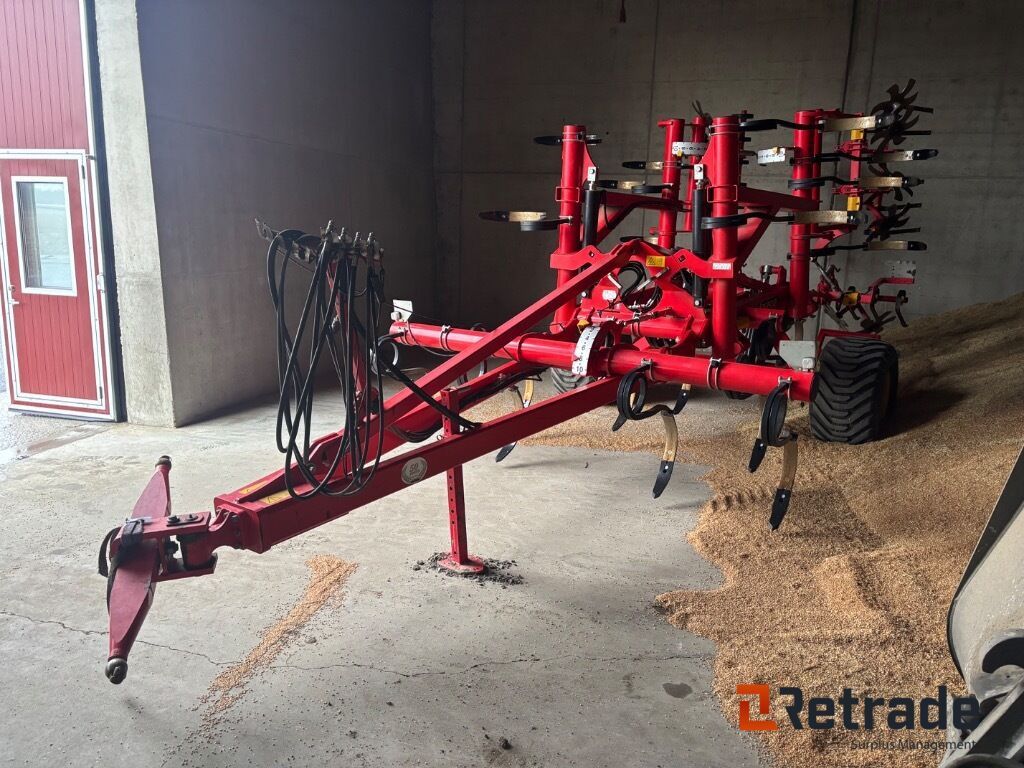 Kultivator Väderstad Swift SW440 - Poljoprivredni strojevi: slika Kultivator Väderstad Swift SW440 - Poljoprivredni strojevi Kultivator Väderstad Swift SW440 - Poljoprivredni strojevi: slika Kultivator Väderstad Swift SW440 - Poljoprivredni strojevi