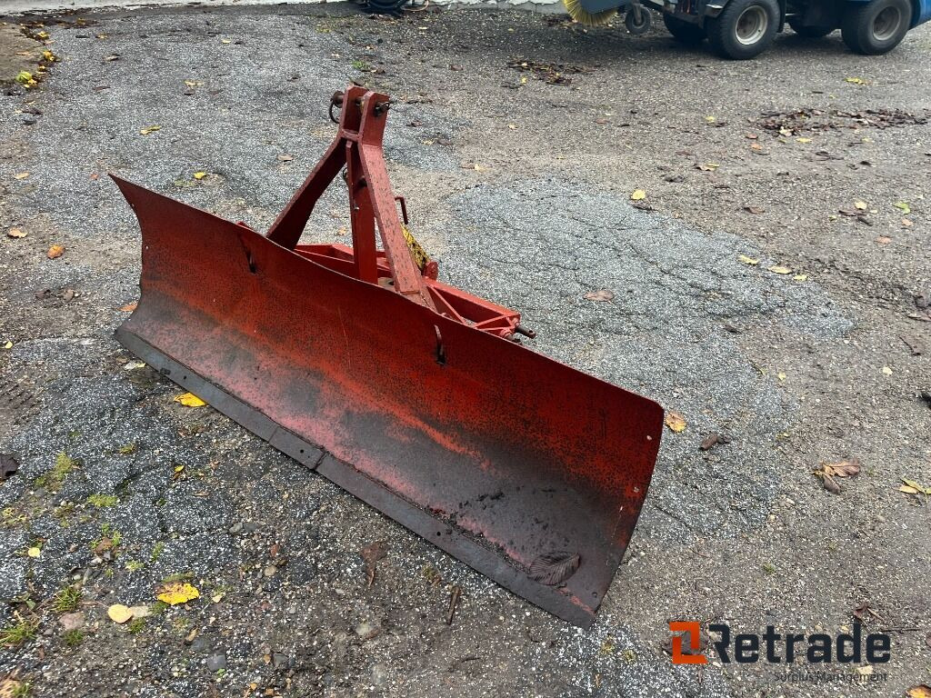 Landbrugsudstyr Skrabeblad 1500 - Poljoprivredni strojevi: slika Landbrugsudstyr Skrabeblad 1500 - Poljoprivredni strojevi Landbrugsudstyr Skrabeblad 1500 - Poljoprivredni strojevi: slika Landbrugsudstyr Skrabeblad 1500 - Poljoprivredni strojevi
