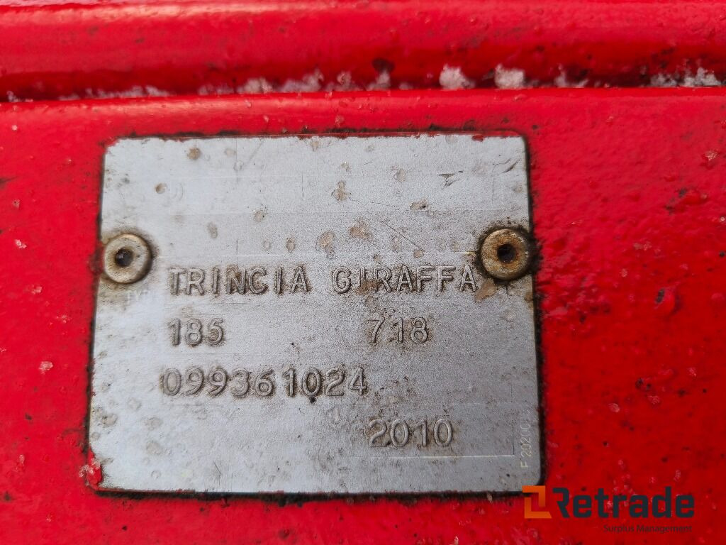 Sideforskyvbar beitepusser, Trincia Giraffa 185 - Poljoprivredni strojevi: slika Sideforskyvbar beitepusser, Trincia Giraffa 185 - Poljoprivredni strojevi Sideforskyvbar beitepusser, Trincia Giraffa 185 - Poljoprivredni strojevi: slika Sideforskyvbar beitepusser, Trincia Giraffa 185 - Poljoprivredni strojevi