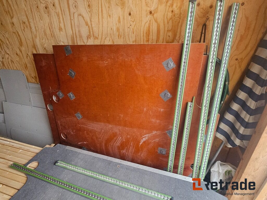 Skåpsinredning Peugeot Boxer - Automobil: slika Skåpsinredning Peugeot Boxer - Automobil Skåpsinredning Peugeot Boxer - Automobil: slika Skåpsinredning Peugeot Boxer - Automobil