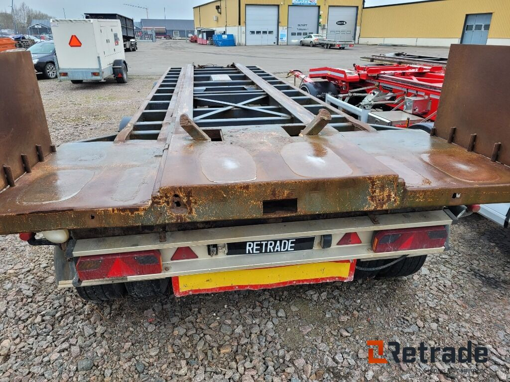 Släpvagn BRIAB axligt lastväxlarsläp med tipp , 30-tons parabelfjädring - Abroll/ Samopodizač prikolica: slika Släpvagn BRIAB axligt lastväxlarsläp med tipp , 30-tons parabelfjädring - Abroll/ Samopodizač prikolica Släpvagn BRIAB axligt lastväxlarsläp med tipp , 30-tons parabelfjädring - Abroll/ Samopodizač prikolica: slika Släpvagn BRIAB axligt lastväxlarsläp med tipp , 30-tons parabelfjädring - Abroll/ Samopodizač prikolica