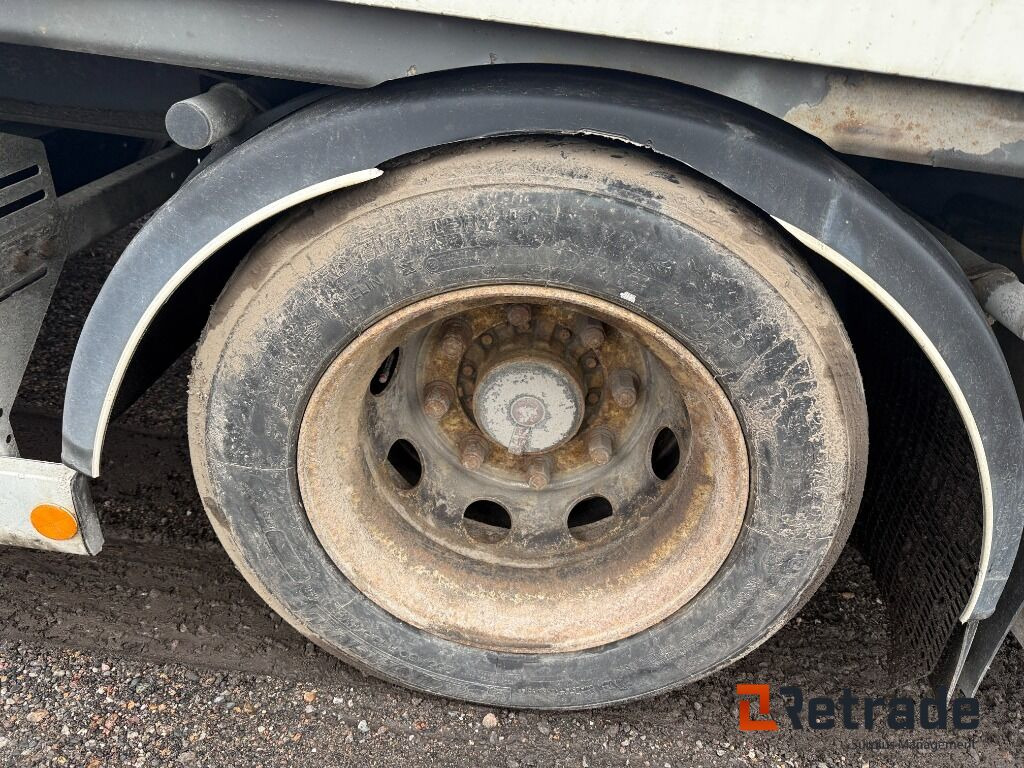 Släpvagn VAK V4-40 - Prikolica hladnjača: slika Släpvagn VAK V4-40 - Prikolica hladnjača Släpvagn VAK V4-40 - Prikolica hladnjača: slika Släpvagn VAK V4-40 - Prikolica hladnjača