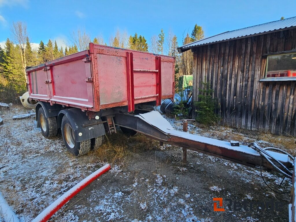 Tippkärra OHNA MAUR - Kiper prikolica: slika Tippkärra OHNA MAUR - Kiper prikolica Tippkärra OHNA MAUR - Kiper prikolica: slika Tippkärra OHNA MAUR - Kiper prikolica