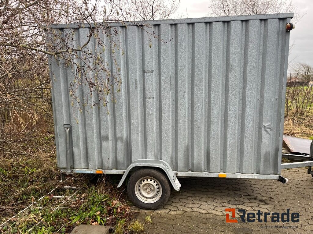 Trailer Variant Lukket Materiale trailer METAL - Prikolica sa zatvorenim sandukom: slika Trailer Variant Lukket Materiale trailer METAL - Prikolica sa zatvorenim sandukom Trailer Variant Lukket Materiale trailer METAL - Prikolica sa zatvorenim sandukom: slika Trailer Variant Lukket Materiale trailer METAL - Prikolica sa zatvorenim sandukom