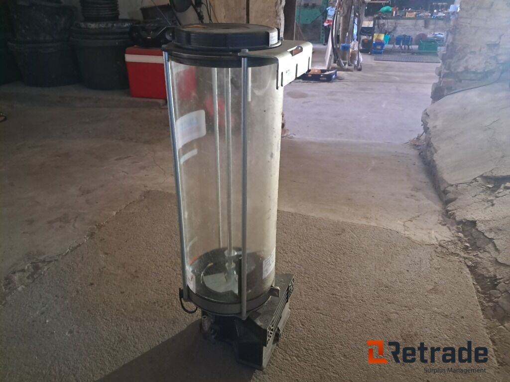 Ubrugt Lincoln 15XL Centralsmøring P203 15XLBO - Građevinska oprema: slika Ubrugt Lincoln 15XL Centralsmøring P203 15XLBO - Građevinska oprema Ubrugt Lincoln 15XL Centralsmøring P203 15XLBO - Građevinska oprema: slika Ubrugt Lincoln 15XL Centralsmøring P203 15XLBO - Građevinska oprema