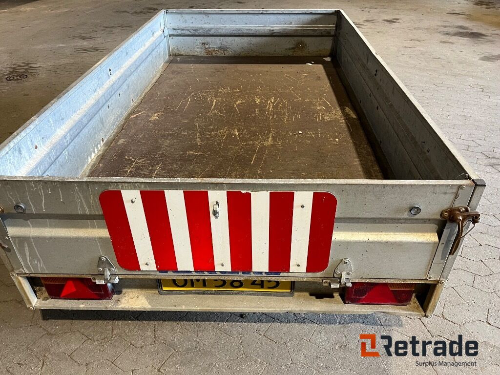 Variant Trailer til bil. - Auto prikolica: slika Variant Trailer til bil. - Auto prikolica Variant Trailer til bil. - Auto prikolica: slika Variant Trailer til bil. - Auto prikolica