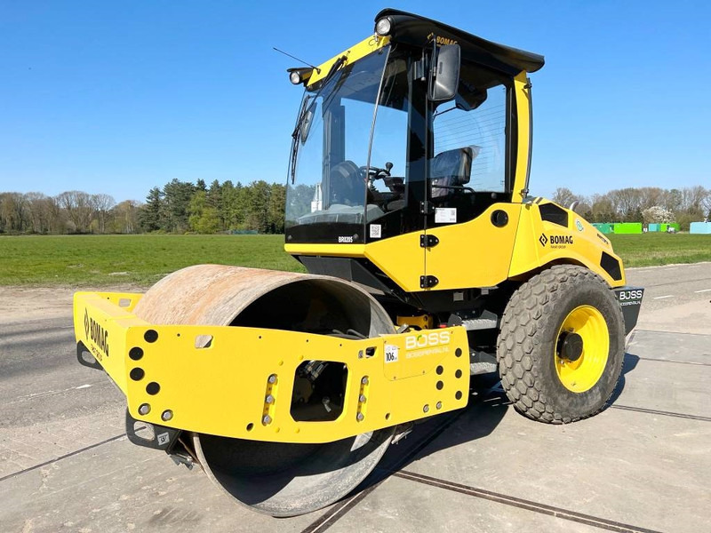 Bomag BW177D-5 - New / Unused / Airco - CE + EPA - Valjak: slika Bomag BW177D-5 - New / Unused / Airco - CE + EPA - Valjak Bomag BW177D-5 - New / Unused / Airco - CE + EPA - Valjak: slika Bomag BW177D-5 - New / Unused / Airco - CE + EPA - Valjak