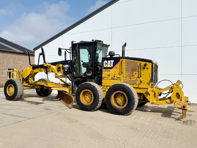 Cat 140M AWD 6x6 VHP Plus - Snowblade/ Ripper - Grejder: slika Cat 140M AWD 6x6 VHP Plus - Snowblade/ Ripper - Grejder Cat 140M AWD 6x6 VHP Plus - Snowblade/ Ripper - Grejder: slika Cat 140M AWD 6x6 VHP Plus - Snowblade/ Ripper - Grejder