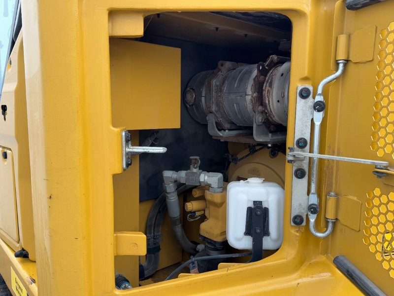 Mini bager Cat 308CR 07A - Joystick Ride / Tilting Bucket: slika Mini bager Cat 308CR 07A - Joystick Ride / Tilting Bucket Mini bager Cat 308CR 07A - Joystick Ride / Tilting Bucket: slika Mini bager Cat 308CR 07A - Joystick Ride / Tilting Bucket