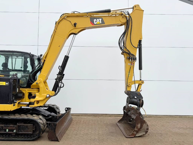 Mini bager Cat 308CR 07A - Joystick Ride / Tilting Bucket: slika Mini bager Cat 308CR 07A - Joystick Ride / Tilting Bucket Mini bager Cat 308CR 07A - Joystick Ride / Tilting Bucket: slika Mini bager Cat 308CR 07A - Joystick Ride / Tilting Bucket