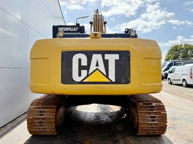 Cat 320DL - Hammer Lines / Quick Coupler - Bager gusjeničar: slika Cat 320DL - Hammer Lines / Quick Coupler - Bager gusjeničar Cat 320DL - Hammer Lines / Quick Coupler - Bager gusjeničar: slika Cat 320DL - Hammer Lines / Quick Coupler - Bager gusjeničar