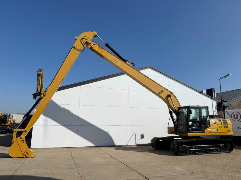 Cat 323D3 - 16 Meter Long Reach / New / Unused - Bager: slika Cat 323D3 - 16 Meter Long Reach / New / Unused - Bager Cat 323D3 - 16 Meter Long Reach / New / Unused - Bager: slika Cat 323D3 - 16 Meter Long Reach / New / Unused - Bager