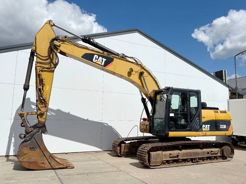 Cat 323DL - German Machine / Quick Coupler - Bager gusjeničar: slika Cat 323DL - German Machine / Quick Coupler - Bager gusjeničar Cat 323DL - German Machine / Quick Coupler - Bager gusjeničar: slika Cat 323DL - German Machine / Quick Coupler - Bager gusjeničar