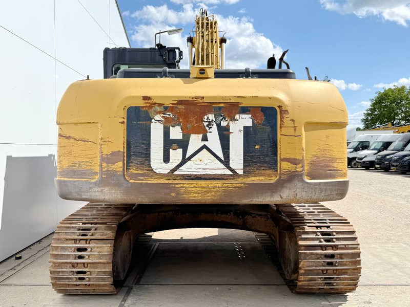 Cat 323DL - German Machine / Quick Coupler - Bager gusjeničar: slika Cat 323DL - German Machine / Quick Coupler - Bager gusjeničar Cat 323DL - German Machine / Quick Coupler - Bager gusjeničar: slika Cat 323DL - German Machine / Quick Coupler - Bager gusjeničar