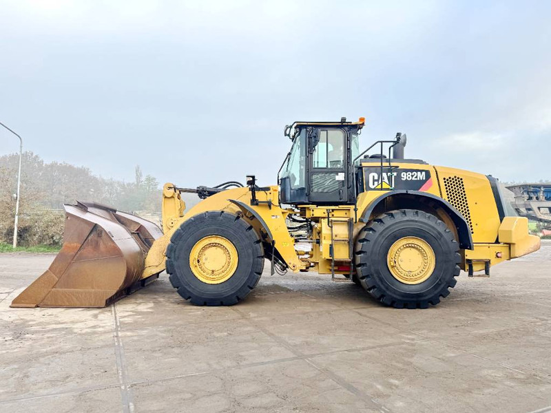 Cat 982M - Weighing System / Central Greasing - Utovarivač na kotačima: slika Cat 982M - Weighing System / Central Greasing - Utovarivač na kotačima Cat 982M - Weighing System / Central Greasing - Utovarivač na kotačima: slika Cat 982M - Weighing System / Central Greasing - Utovarivač na kotačima