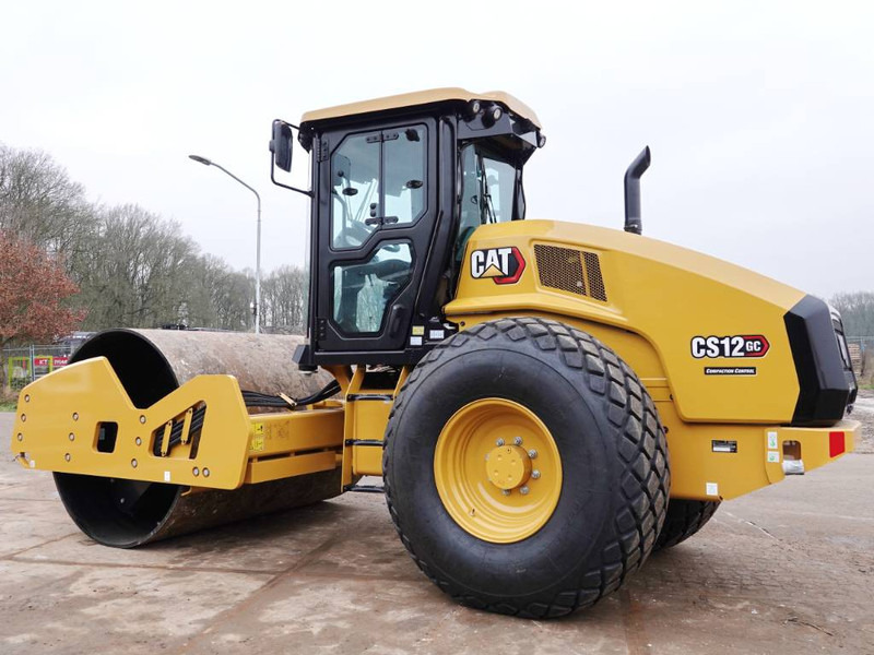 Cat CS12 GC /CS64B /CS66B - NEW / CE Certified - Valjak: slika Cat CS12 GC /CS64B /CS66B - NEW / CE Certified - Valjak Cat CS12 GC /CS64B /CS66B - NEW / CE Certified - Valjak: slika Cat CS12 GC /CS64B /CS66B - NEW / CE Certified - Valjak