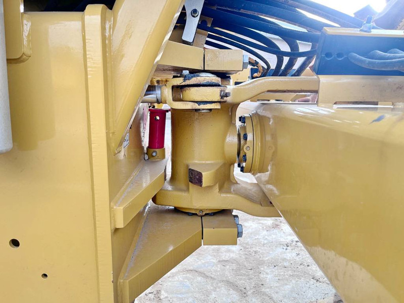 Valjak Cat CS66B Excellent Condition / Low Hours / CE: slika Valjak Cat CS66B Excellent Condition / Low Hours / CE