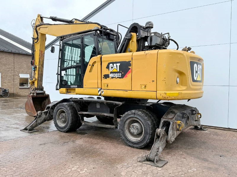 Cat MH3022 HCR - German Machine / Triple Boom - Stroj za rukovanje otpadom: slika Cat MH3022 HCR - German Machine / Triple Boom - Stroj za rukovanje otpadom Cat MH3022 HCR - German Machine / Triple Boom - Stroj za rukovanje otpadom: slika Cat MH3022 HCR - German Machine / Triple Boom - Stroj za rukovanje otpadom