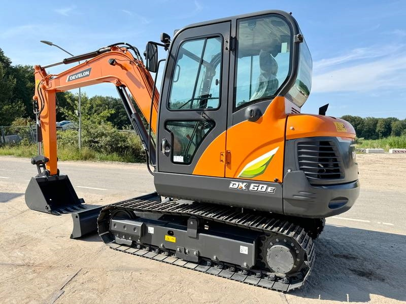 Develon DX60E-10N - New / Unused / 2024 Model - Mini bager: slika Develon DX60E-10N - New / Unused / 2024 Model - Mini bager Develon DX60E-10N - New / Unused / 2024 Model - Mini bager: slika Develon DX60E-10N - New / Unused / 2024 Model - Mini bager