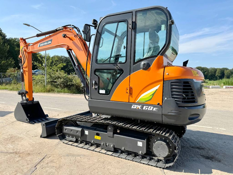 Doosan DX60E-10N - New / Unused / 2024 Model - Mini bager: slika Doosan DX60E-10N - New / Unused / 2024 Model - Mini bager Doosan DX60E-10N - New / Unused / 2024 Model - Mini bager: slika Doosan DX60E-10N - New / Unused / 2024 Model - Mini bager