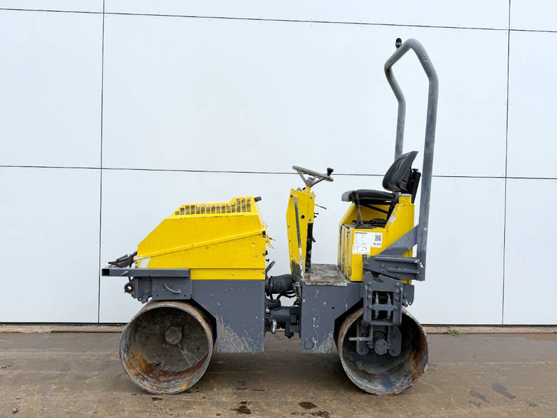 Hamm Vibrating Roller Dutch Machine / Lombardini Engine - Valjak: slika Hamm Vibrating Roller Dutch Machine / Lombardini Engine - Valjak Hamm Vibrating Roller Dutch Machine / Lombardini Engine - Valjak: slika Hamm Vibrating Roller Dutch Machine / Lombardini Engine - Valjak