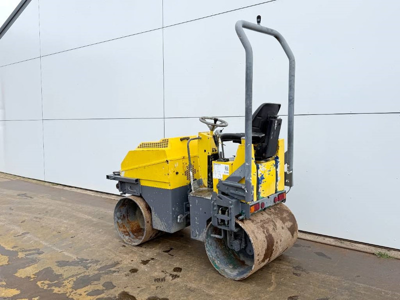 Hamm Vibrating Roller Dutch Machine / Lombardini Engine - Valjak: slika Hamm Vibrating Roller Dutch Machine / Lombardini Engine - Valjak Hamm Vibrating Roller Dutch Machine / Lombardini Engine - Valjak: slika Hamm Vibrating Roller Dutch Machine / Lombardini Engine - Valjak