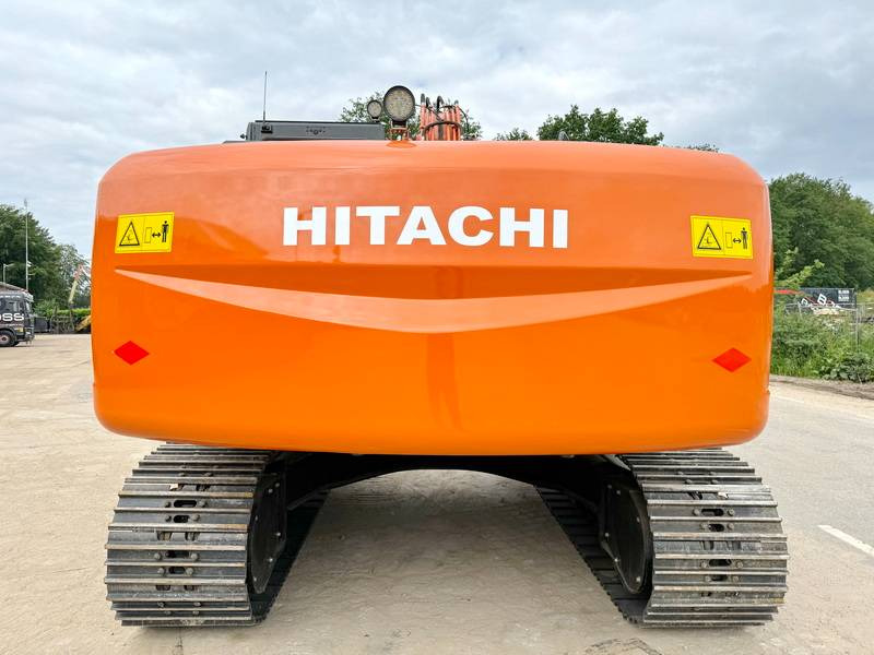 Hitachi ZX220LC-5G / 2025 ULTRA MODEL / ISUZU ENGINE - Bager gusjeničar: slika Hitachi ZX220LC-5G / 2025 ULTRA MODEL / ISUZU ENGINE - Bager gusjeničar Hitachi ZX220LC-5G / 2025 ULTRA MODEL / ISUZU ENGINE - Bager gusjeničar: slika Hitachi ZX220LC-5G / 2025 ULTRA MODEL / ISUZU ENGINE - Bager gusjeničar