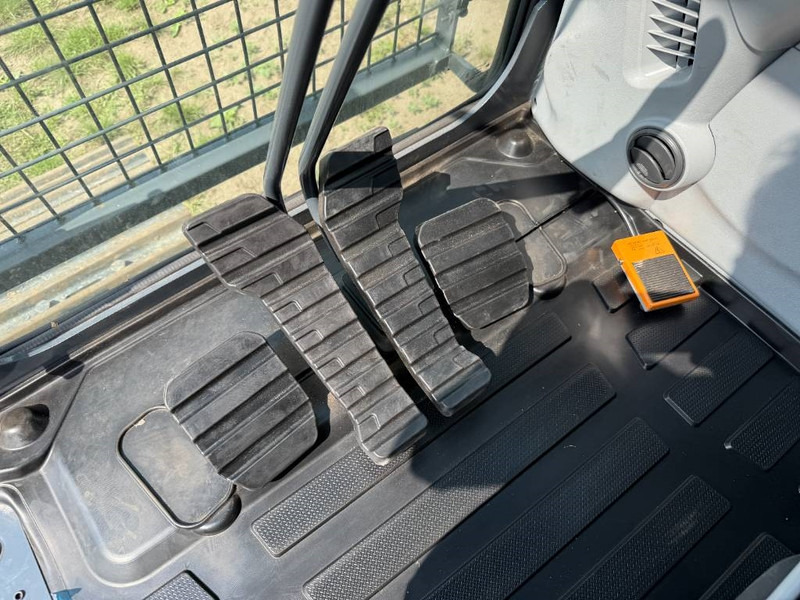 Bager gusjeničar Hyundai HX360L - New / Unused / Hammer Lines: slika Bager gusjeničar Hyundai HX360L - New / Unused / Hammer Lines Bager gusjeničar Hyundai HX360L - New / Unused / Hammer Lines: slika Bager gusjeničar Hyundai HX360L - New / Unused / Hammer Lines