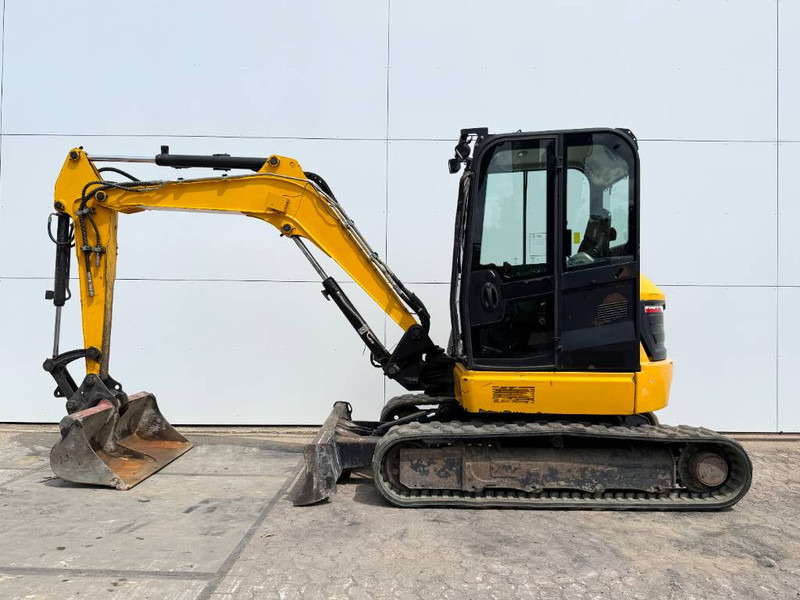 JCB 48Z-1 - Hammer Lines / Quick Coupler - Mini bager: slika JCB 48Z-1 - Hammer Lines / Quick Coupler - Mini bager JCB 48Z-1 - Hammer Lines / Quick Coupler - Mini bager: slika JCB 48Z-1 - Hammer Lines / Quick Coupler - Mini bager