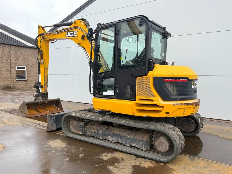 JCB 86C-1 - Hammer Lines / Quick Coupler - Mini bager: slika JCB 86C-1 - Hammer Lines / Quick Coupler - Mini bager JCB 86C-1 - Hammer Lines / Quick Coupler - Mini bager: slika JCB 86C-1 - Hammer Lines / Quick Coupler - Mini bager