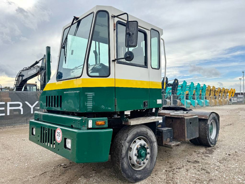 Kalmar PT122 - Top Condition / Cummins Engine - Terminalni traktor: slika Kalmar PT122 - Top Condition / Cummins Engine - Terminalni traktor Kalmar PT122 - Top Condition / Cummins Engine - Terminalni traktor: slika Kalmar PT122 - Top Condition / Cummins Engine - Terminalni traktor