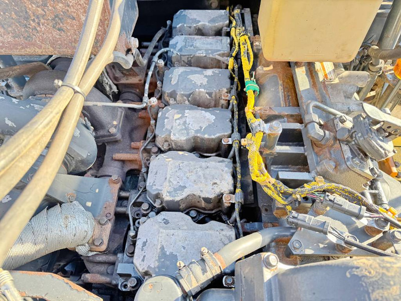 Zglobni istovarivač Komatsu HM400-2 - Dutch Machine / CE + EPA: slika Zglobni istovarivač Komatsu HM400-2 - Dutch Machine / CE + EPA