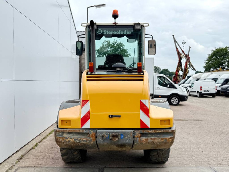 Liebherr L509 - German Machine / Automatic Greasing - Utovarivač na kotačima: slika Liebherr L509 - German Machine / Automatic Greasing - Utovarivač na kotačima Liebherr L509 - German Machine / Automatic Greasing - Utovarivač na kotačima: slika Liebherr L509 - German Machine / Automatic Greasing - Utovarivač na kotačima