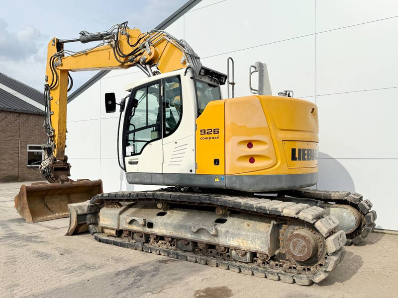 Liebherr R926 Compact - Triple Boom / Tilting Bucket - Bager gusjeničar: slika Liebherr R926 Compact - Triple Boom / Tilting Bucket - Bager gusjeničar Liebherr R926 Compact - Triple Boom / Tilting Bucket - Bager gusjeničar: slika Liebherr R926 Compact - Triple Boom / Tilting Bucket - Bager gusjeničar