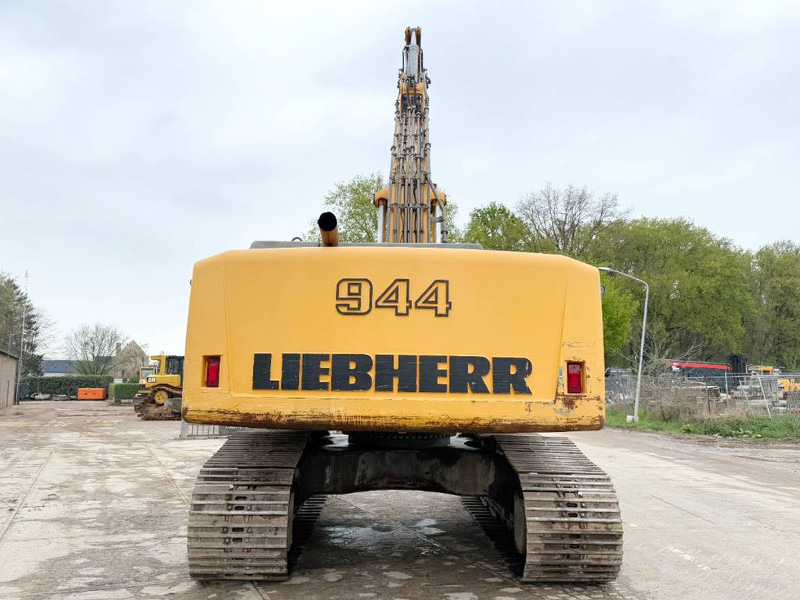 Liebherr R944C - 19m Long Reach / EXTRA ARM INCLUDED - Bager gusjeničar: slika Liebherr R944C - 19m Long Reach / EXTRA ARM INCLUDED - Bager gusjeničar Liebherr R944C - 19m Long Reach / EXTRA ARM INCLUDED - Bager gusjeničar: slika Liebherr R944C - 19m Long Reach / EXTRA ARM INCLUDED - Bager gusjeničar
