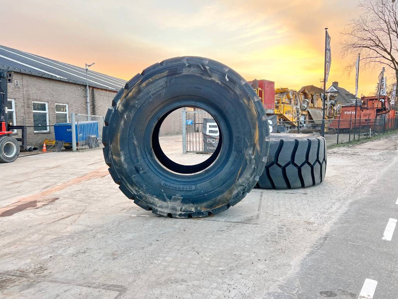 Michelin X Mine D2 45/65R45 Tyre x 2 - Gume i felge za Građevinski strojevi: slika Michelin X Mine D2 45/65R45 Tyre x 2 - Gume i felge za Građevinski strojevi Michelin X Mine D2 45/65R45 Tyre x 2 - Gume i felge za Građevinski strojevi: slika Michelin X Mine D2 45/65R45 Tyre x 2 - Gume i felge za Građevinski strojevi