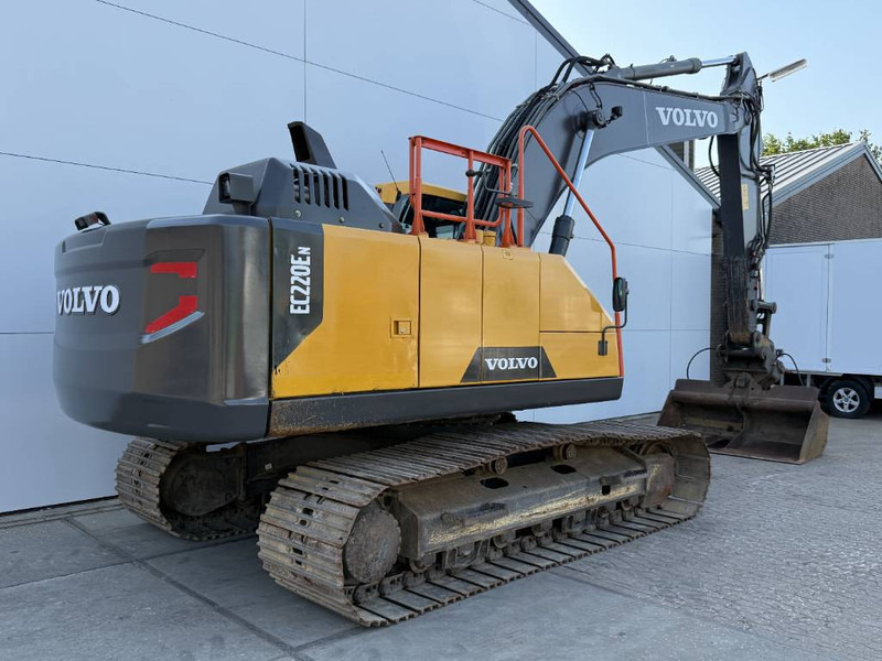 Volvo EC220EN - German Machine / Tilting Bucket - Bager gusjeničar: slika Volvo EC220EN - German Machine / Tilting Bucket - Bager gusjeničar Volvo EC220EN - German Machine / Tilting Bucket - Bager gusjeničar: slika Volvo EC220EN - German Machine / Tilting Bucket - Bager gusjeničar