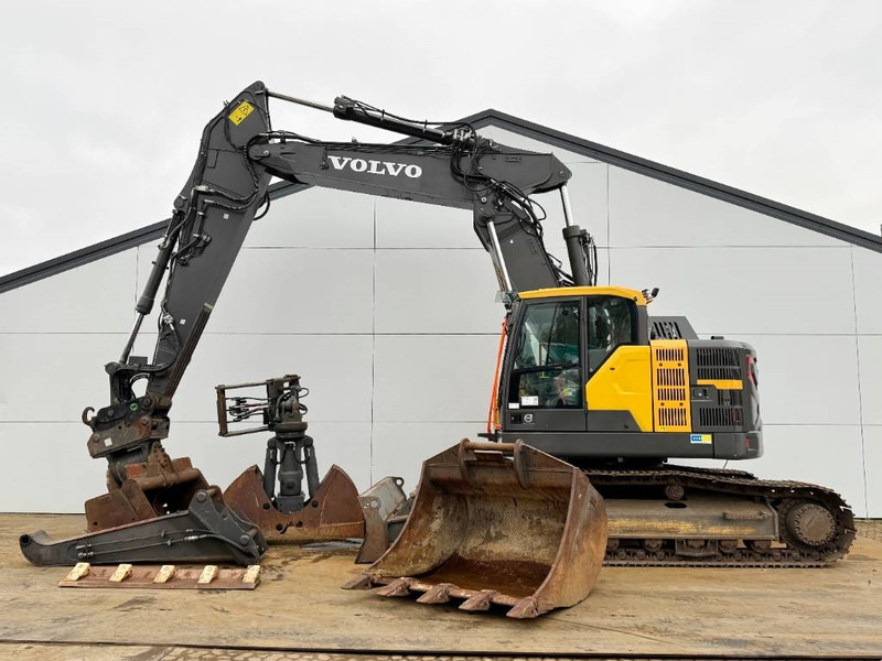 Volvo ECR355ENL - German Machine / Oilquick / Auto Lube - Bager gusjeničar: slika Volvo ECR355ENL - German Machine / Oilquick / Auto Lube - Bager gusjeničar Volvo ECR355ENL - German Machine / Oilquick / Auto Lube - Bager gusjeničar: slika Volvo ECR355ENL - German Machine / Oilquick / Auto Lube - Bager gusjeničar